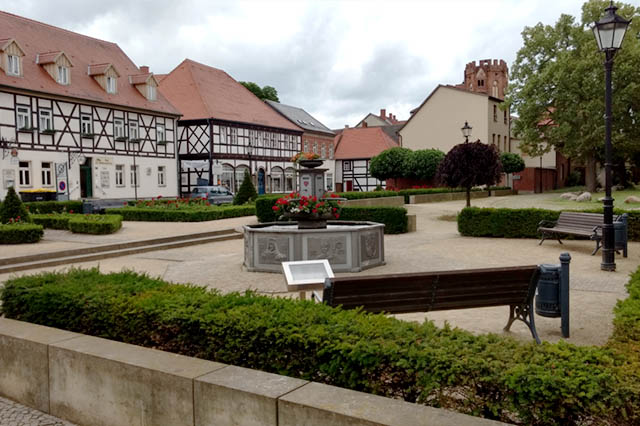 Platz vor St. Stepan in Tangermünde